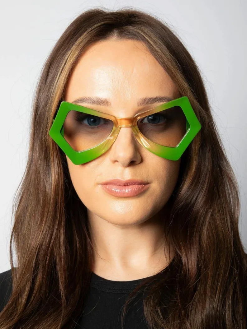Sunglasses*SVNX 2 Tone Angular Sunglasses in Green