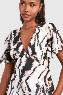Smock Dresses*boohoo Abstract Chiffon Angel Sleeve Midaxi Dress brown