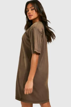 Shirt Dresses|T-Shirt Dresses*boohoo Acid Wash Shoulder Pad T-shirt Dress chocolate