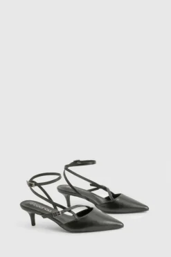 Heels*boohoo Asymmetric Buckle Strap Kitten Heel Court Shoes black