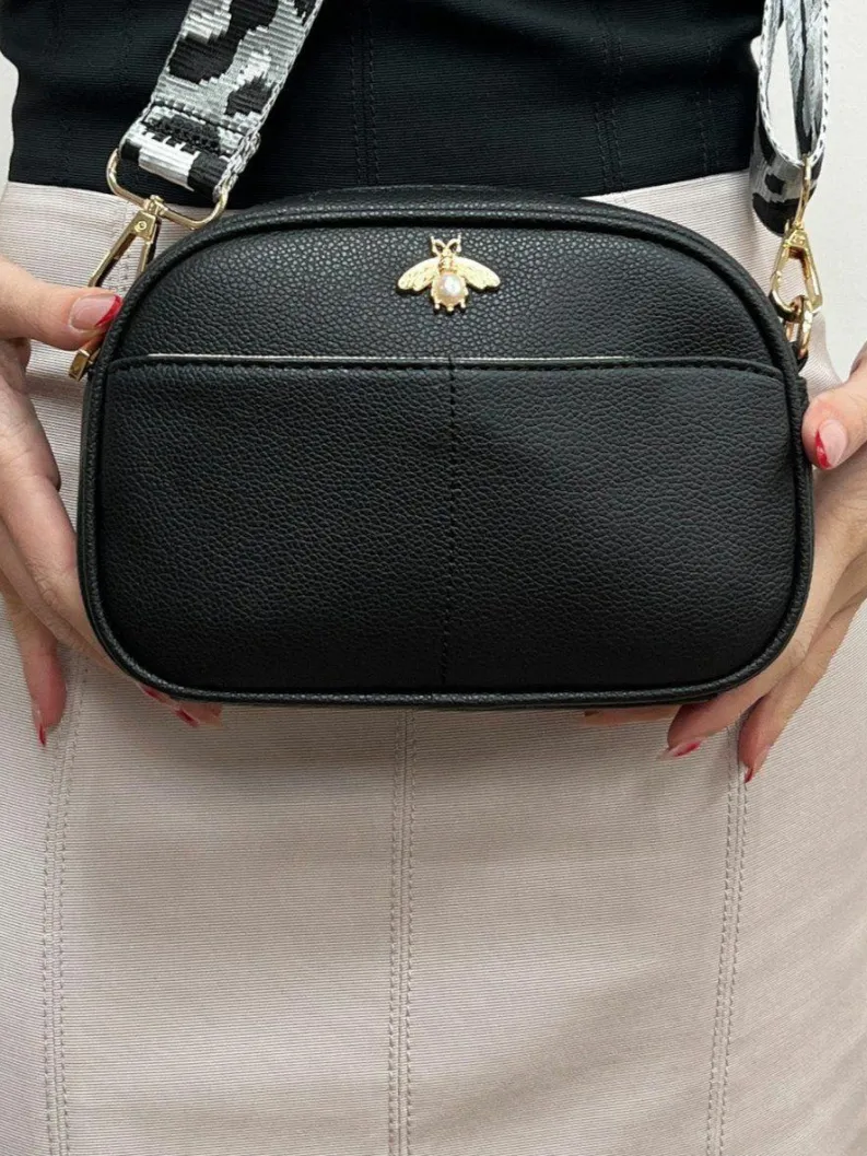 Cross-Body Bags*SVNX Bee Embellished Rounded Crossbody Bag in Black