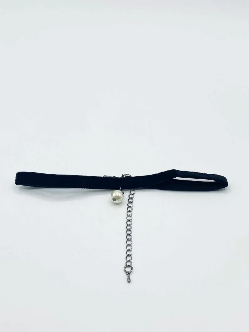 Necklaces*SVNX Faux Velvet Choker Necklace With Faux Pearl Charm Black