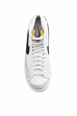 Trainers*Nike Blazer Mid 77 Mid Top Sneakers White