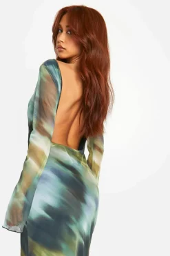 Maxi Dresses|Long Sleeve Dresses*boohoo Blur Print Scoop Back Maxi Dress green