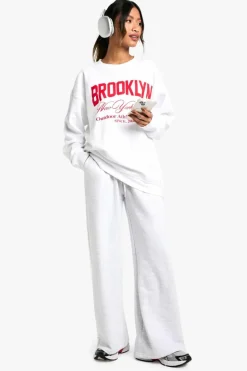 Sweatshirts|Hoodies & Sweatshirts*boohoo Brooklyn Outdoor Athletics Club Oversized Sweatshirt white