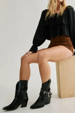 Ankle Boots*NastyGal Buckle Strap Ankle Western Boot black