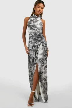 Maxi Dresses*boohoo Chiffon Maxi Leopard Print Halterneck Dress black