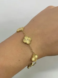Bracelets*SVNX Clover Bracelet in Gold