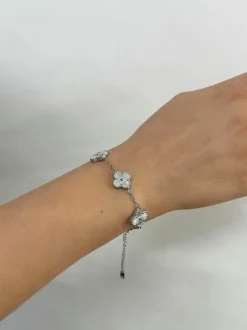 Bracelets*SVNX Clover Bracelet in Silver