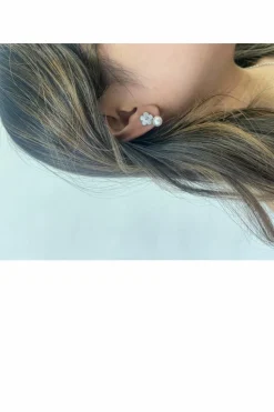 Earrings*SVNX Clover Earrings with Pearl in Silver