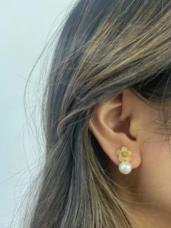Earrings*SVNX Clover Earrings with Pearl in Gold