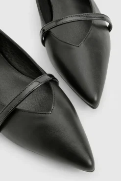 Flats*boohoo Contrast Detail Pointed Flats black