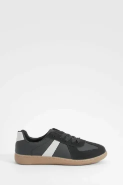 Trainers*boohoo Contrast Panel Flat Trainers black