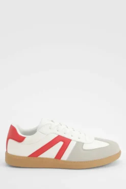 Trainers*boohoo Contrast Panel Gum Sole Trainers red