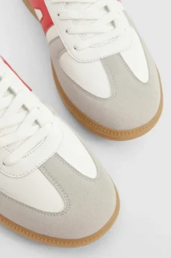 Trainers*boohoo Contrast Panel Gum Sole Trainers red