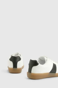 Trainers*boohoo Contrast Stripe Gum Sole Trainer white