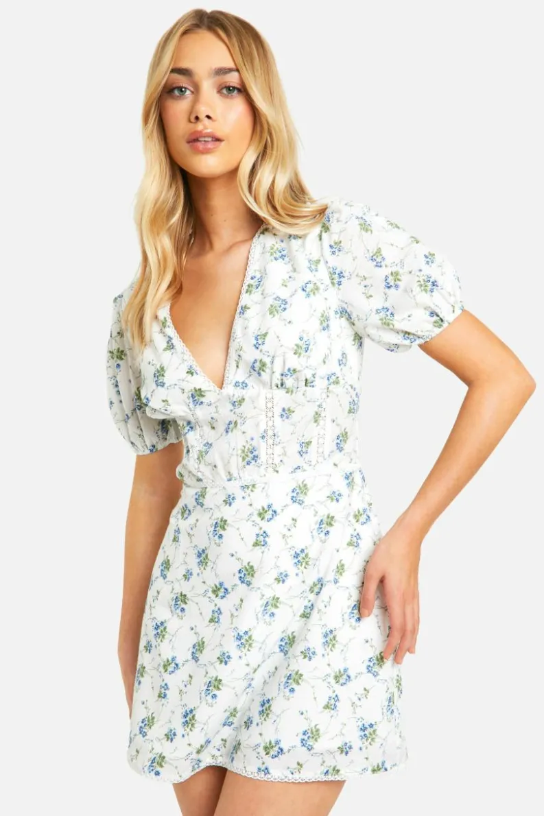 Smock Dresses*boohoo Cotton Dobby Floral Smock Dress white