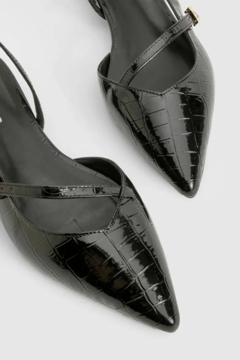 Flats*boohoo Croc Strap Detail Pointed Flats black
