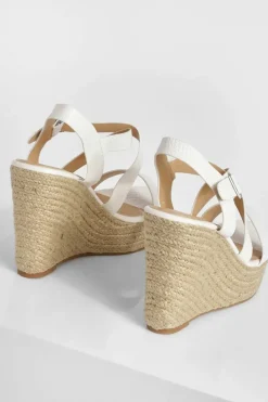 Wedges|Sandals*boohoo Crossover Snake Buckle Wedge white