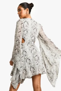 Skater Dresses|Mini Dresses*boohoo Cut Out Printed Skater Dress grey