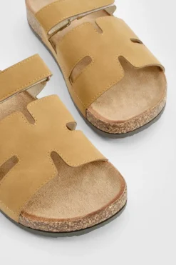 Sandals*boohoo Cut Out Strap Detail Sliders taupe