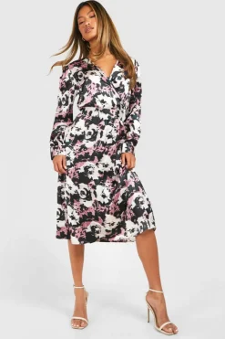 Wrap Dresses|Midi Dresses*boohoo Dark Floral Satin Wrap Midi Dress black