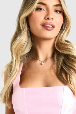 Necklaces*boohoo Delicate Pearl and Bow Necklace silver