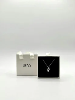 Necklaces*SVNX Diamante Bow Pearl Necklace Silver