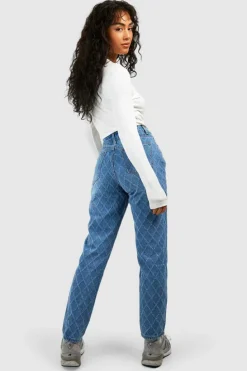Up To 80% Off Winter Warmers*boohoo Diamond Distressed Mom Jeans mid blue