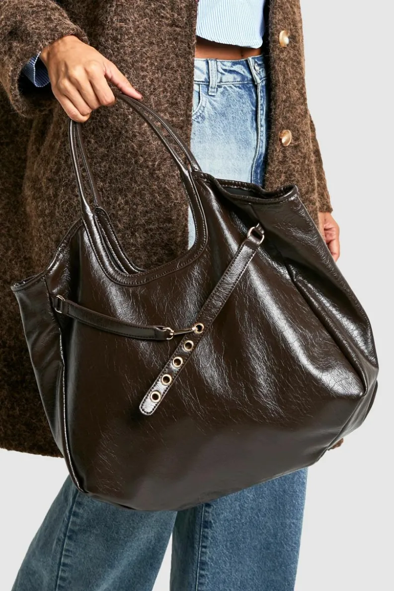 Shoulder Bags|Handbags*boohoo Distressed PU Strap Detail Shoulder Bag dark brown