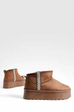 Cosy Boots*boohoo Embroidered Detail Cosy Platform Boots chocolate