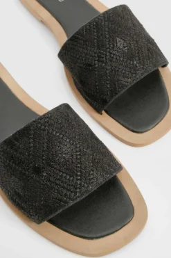 Sandals*boohoo Embroidered Detail Mule Sandals black