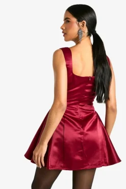Skater Dresses*boohoo Extreme Satin Structu Square Neck Skater Dress red