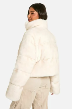 Up To 80% Off Winter Warmers|Puffer Jackets*boohoo Faux Fur Puffer Jacket cream