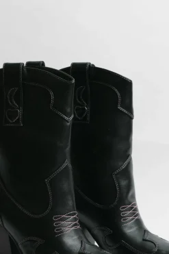 Cowboy Boots|Ankle Boots*NastyGal Faux Leather Contrast Embroidery Ankle Western Boot black