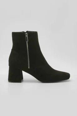 Heels|Heeled Boots*boohoo Faux Suede Side Zip Low Block Heel Boots black