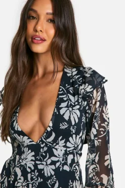 Smock Dresses*boohoo Floral Crinkle Chiffon Ruffle Smock Dress black