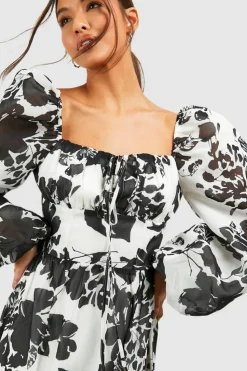 Skater Dresses*boohoo Floral Rouched Bust Mini Milkmaid Dress cream