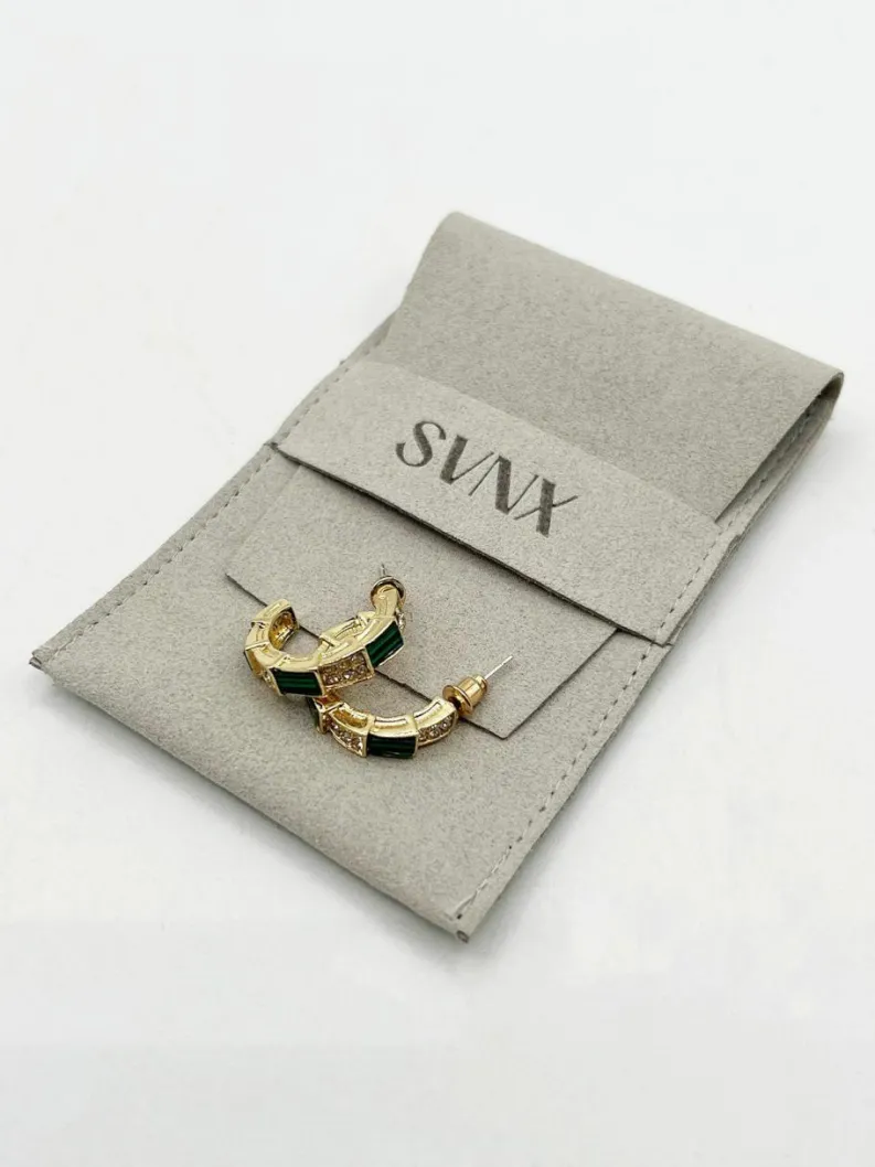 Earrings*SVNX Half cut Huggie Earring In and Green Diamante Gold