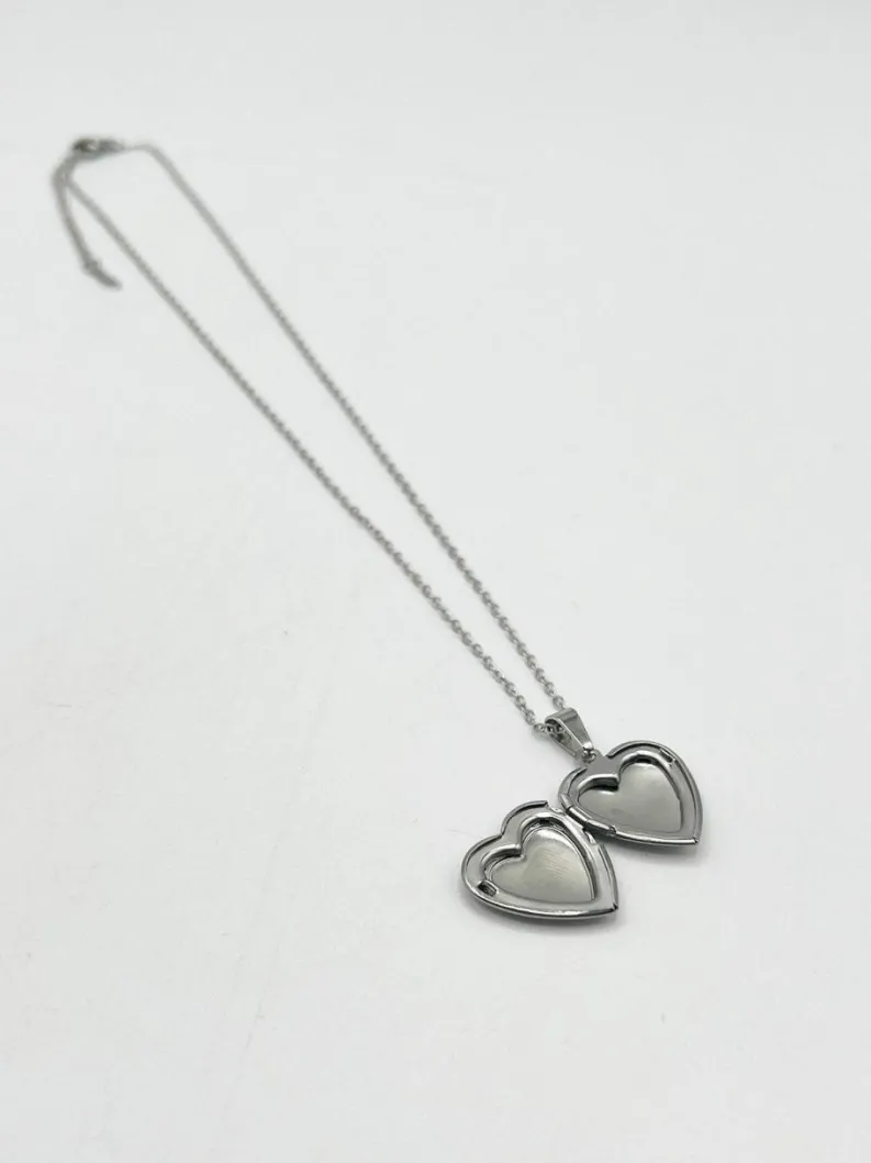 Necklaces*SVNX Large Heart Locket Necklace in Silver