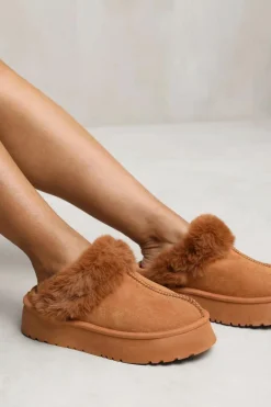 Flats*Where's That From Lilah' Slide On Slipper With Faux Fur Lining Camel