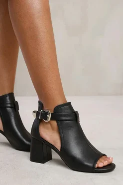 Sandals*Where's That From Londyn' Block Heel With Side Buckle And Open Toe Front True Black