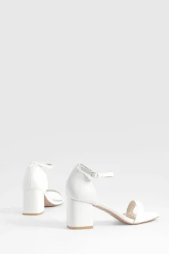 Heels*boohoo Low Block Barely There Heels white