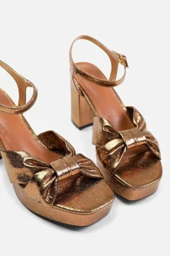 Sandals*Where's That From Madon' Wide Fit Mid Block Heel With Plaftorm And Bow Detailing Gold