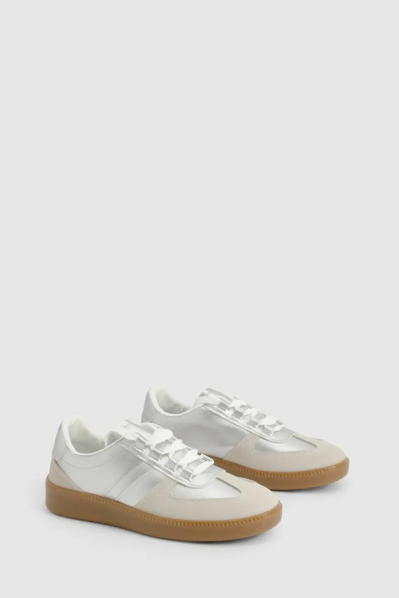 Trainers*boohoo Metallic Panel Gum Sole Trainers silver