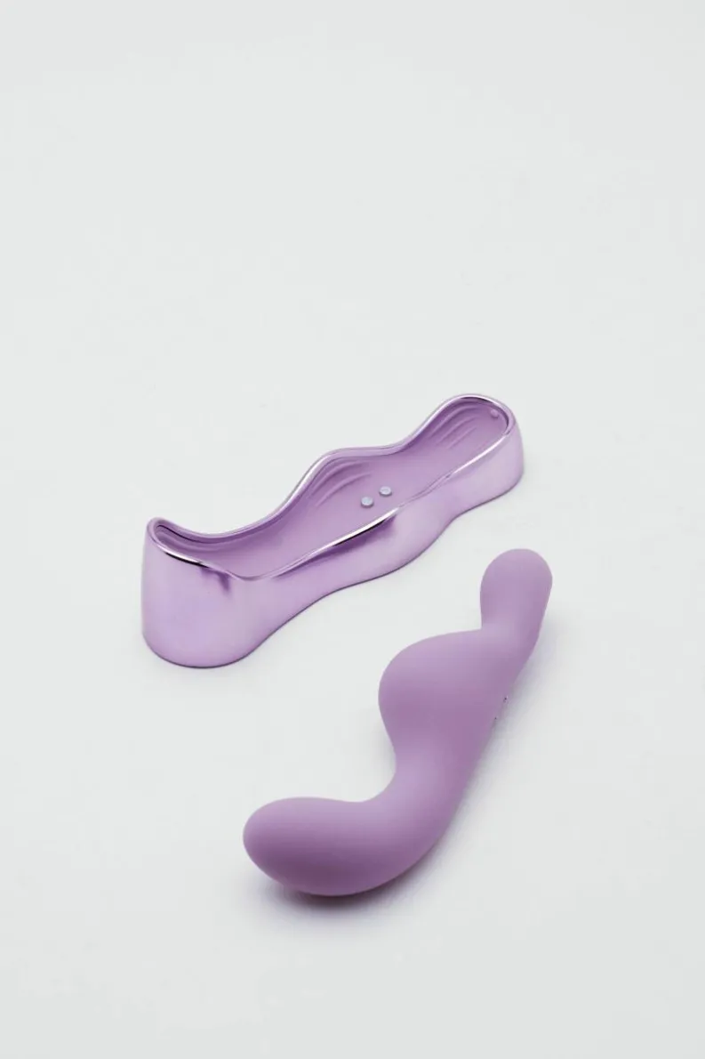 Sexual Wellness*NastyGal Metallic Rechargeable Seated Vibrator Sex Toy lilac