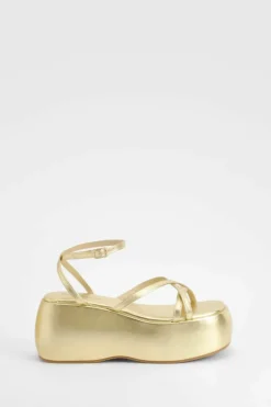 Sandals*boohoo Metallic Strappy Cross Front Flatform gold