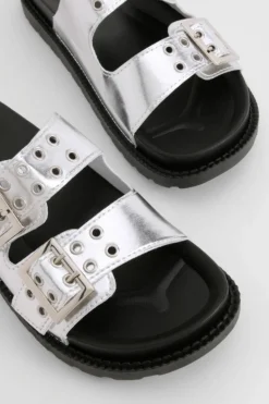 Sandals*boohoo Metallic Stud Detail Footbed Buckle Sliders silver