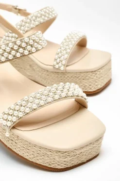 Sandals*Quiz Pearl Strap Woven Wedges Nude