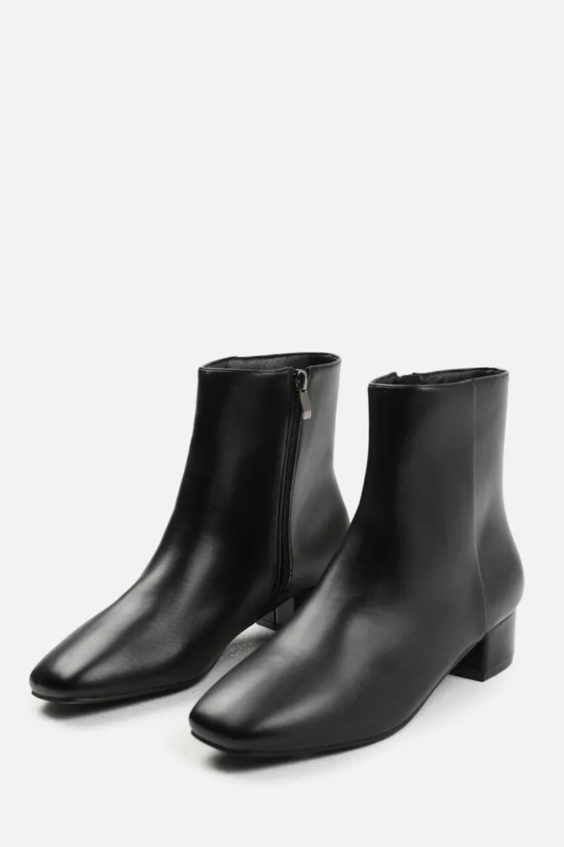 Heeled Boots|Ankle Boots*Where's That From Odetta' Low Block Heel Ankle Boot With Side Zip True Black